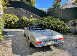 Mercedes-Benz SL 230