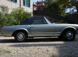 Mercedes-Benz SL 230