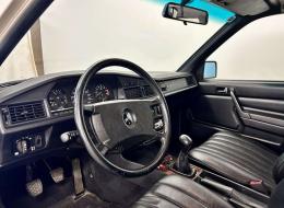 Mercedes-Benz 190 E 2.3