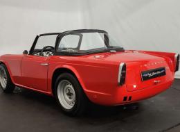 Triumph TR4