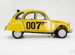 Citroen 2 CV 6 James Bond 007 '80 CH6837