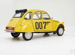 Citroen 2 CV 6 James Bond 007 '80 CH6837