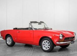 Fiat 124 Spider