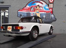 Triumph TR6