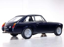 MG B GT V8 Restomod