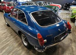 MG B GT