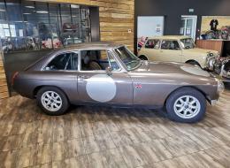 MG B GT