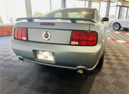 Ford Mustang 4.6L V8 305CH Coupé