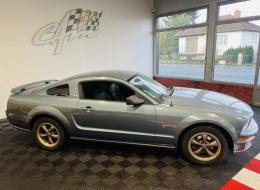 Ford Mustang 4.6L V8 305CH Coupé