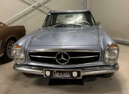 Mercedes-Benz SL 280 pagode