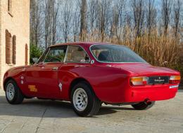 Alfa Roméo Giulia GT 2000 Veloce Replica 