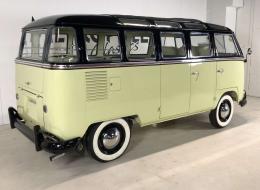 Volkswagen Combi T1 Deluxe Samba