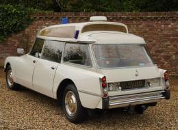 Citroen DS F Ambulance “Rehaussée”