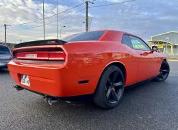 Dodge Challenger SRT8 V8 6.1L Hemi