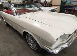 Ford Mustang Convertible code C