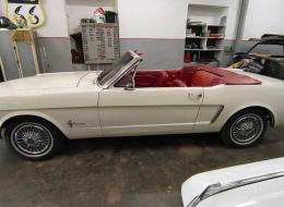 Ford Mustang Convertible code C