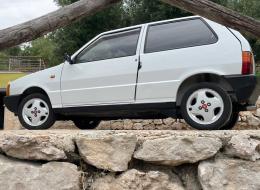 Fiat Uno Uno 45S avec moteur A112 Abarth - Sleeper
