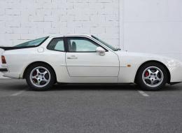 Porsche 944 S2