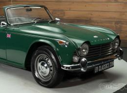Triumph TR4