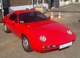Porsche 928 v8 240 ch  de 1978