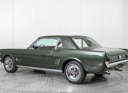 Ford Mustang V8 Coupé Automatique