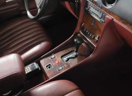 Mercedes-Benz SL 560