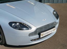 Aston Martin V8 Vantage N400