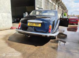 Daimler Limousine van den plas
