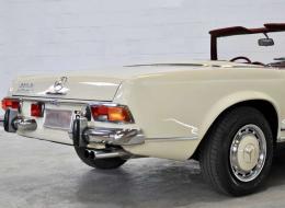 Mercedes-Benz SL 280 Pagode