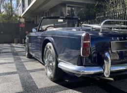 Triumph TR4