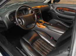 Aston Martin DB 7 Coupé