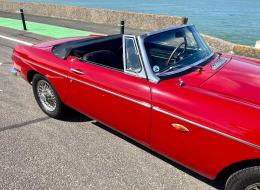 MG B