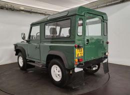 LandRover Defender 90