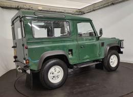 LandRover Defender 90