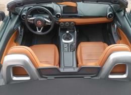 Fiat 124 Spider LUSSO PLUS 1.4 LITRES TURBO  