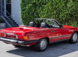 Mercedes-Benz SL 560