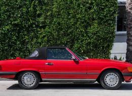 Mercedes-Benz SL 560