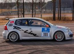 Volkswagen Golf R-Line