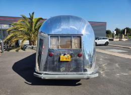Caravane Airstream Overlander 26 FT Double Bed Model