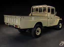 Toyota Land Cruiser FJ45 Pick up
