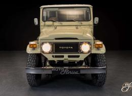 Toyota Land Cruiser FJ45 Pick up