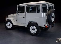 Toyota Land Cruiser FJ40