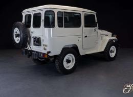 Toyota Land Cruiser FJ40
