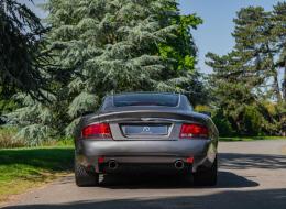 Aston Martin Vanquish V12