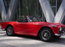 Triumph TR4   A irs