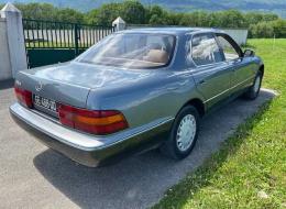 Lexus LS 400