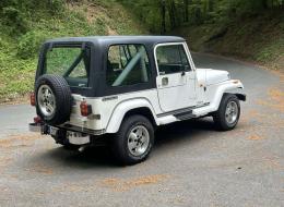 Jeep Wrangler YJ 2.5 - Laredo