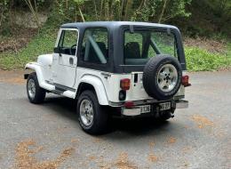 Jeep Wrangler YJ 2.5 - Laredo