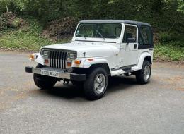 Jeep Wrangler YJ 2.5 - Laredo