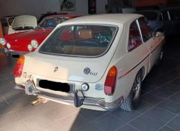 MG B GT